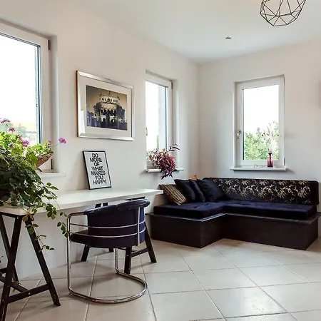 Gyvenimas sodyboje Old Town Co-living *