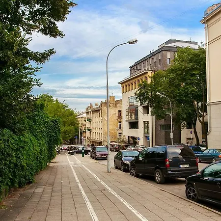 Gyvenimas sodyboje Old Town Co-living